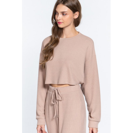 crop top con manga dolman larga