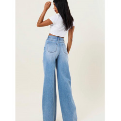 Jean bota recta a la cintura