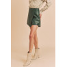 Falda short en cuero vegano